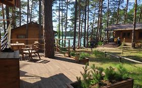 Zakątek Wdzydze z widokiem na jezioro -domek nr 19